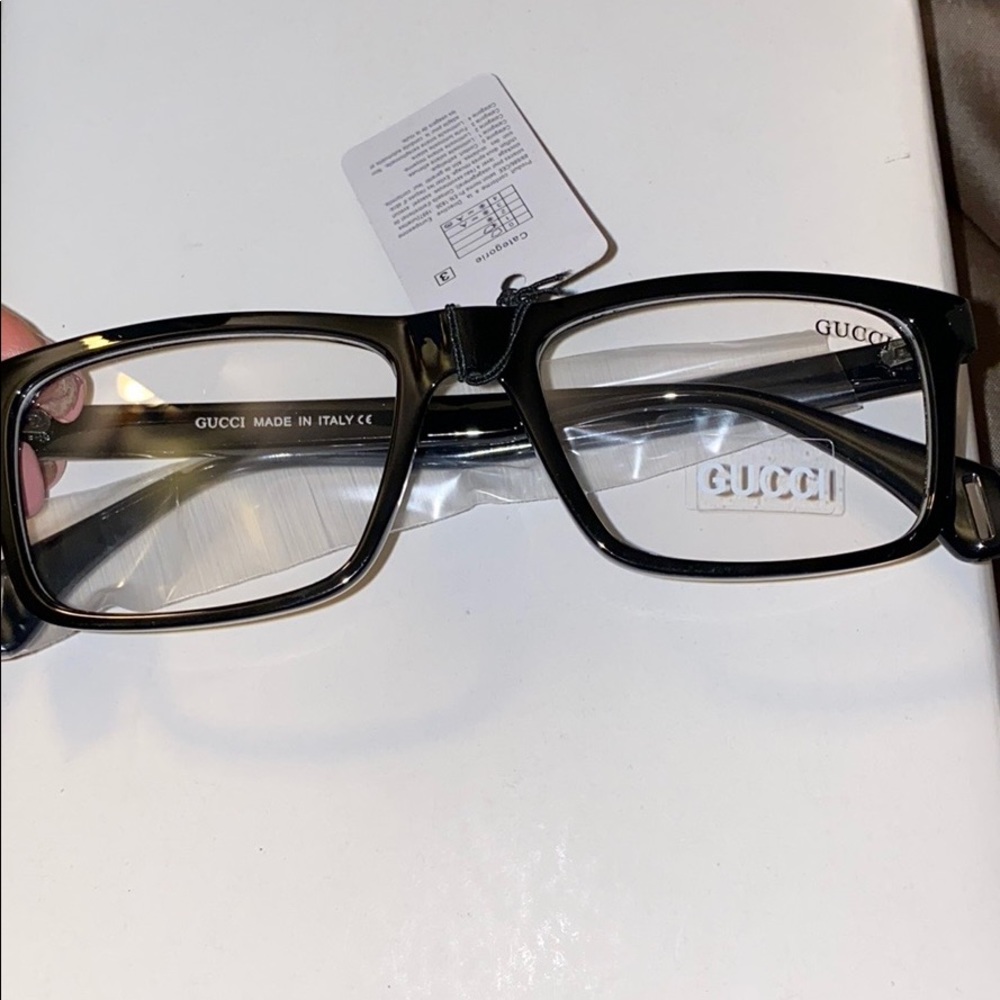 Gucci Black Frames 👓